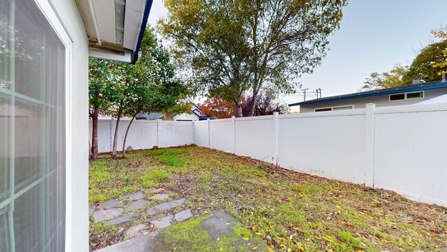 Building Photo - 15451 Marty Dr