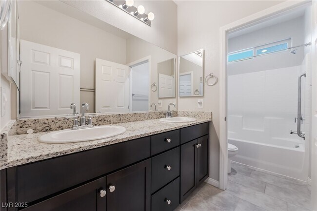 Building Photo - 4224 Ramses Ave