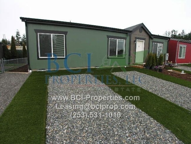 Building Photo - Welcome Home to Evergreen Place Condominiu...