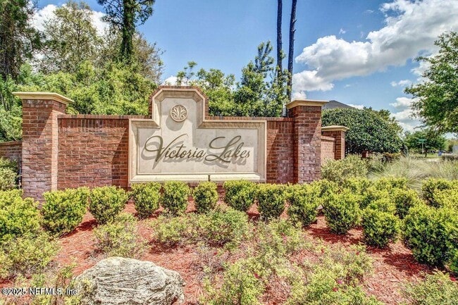 Building Photo - 3631 Shrewsbury Dr