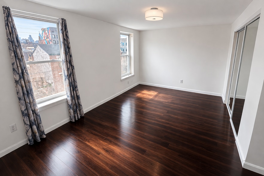 Building Photo - 1207 Green St