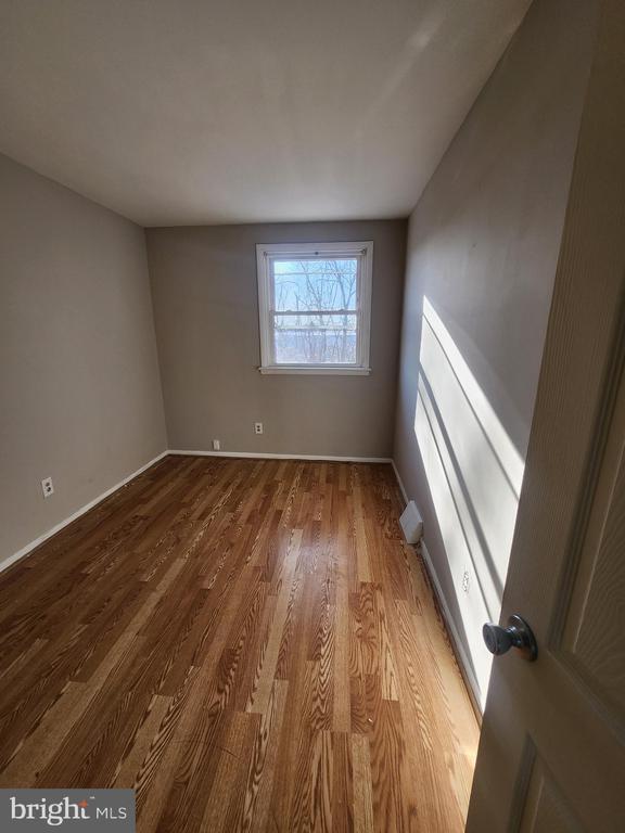 Building Photo - 228 Erica St