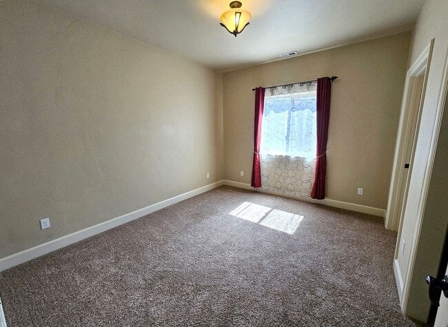 Building Photo - 2817 Tuscanna Dr
