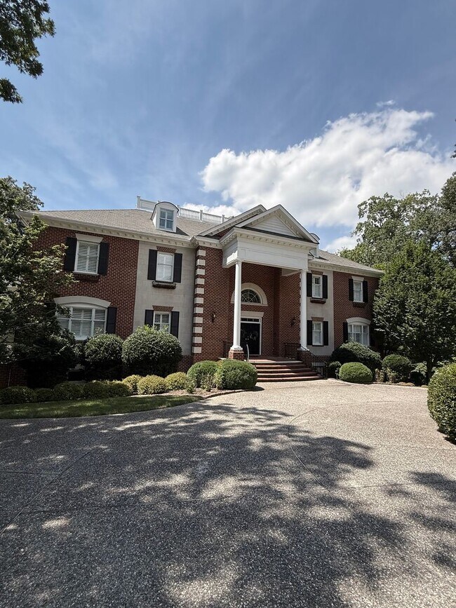 Building Photo - Kingsmill