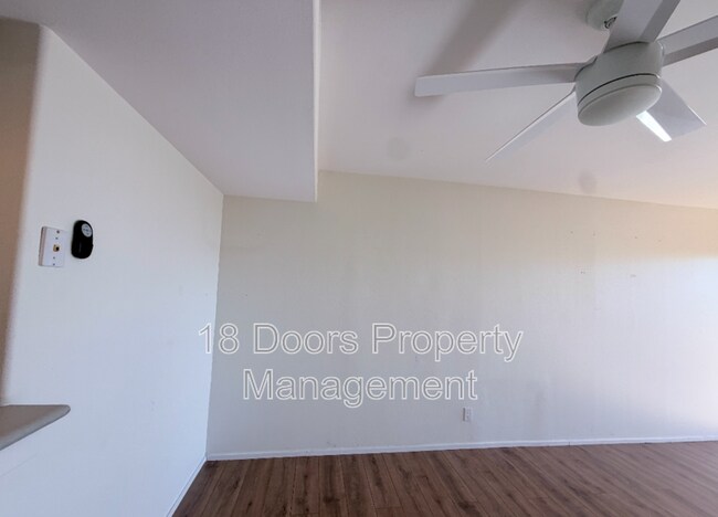 Building Photo - 5726 La Jolla Blvd