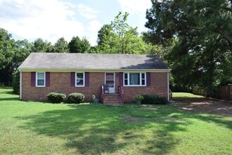 Building Photo - Midlothian - Brick Ranch with 2 full baths!