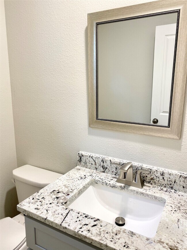 Building Photo - 66 Scarlet Woods Ct