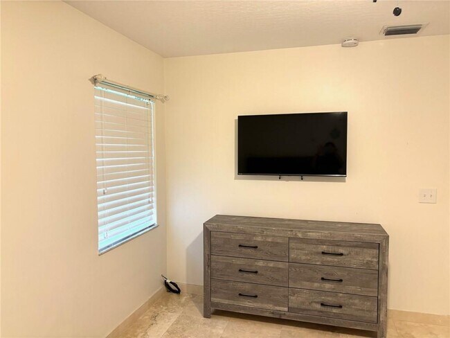 Building Photo - 2635 47th Ave