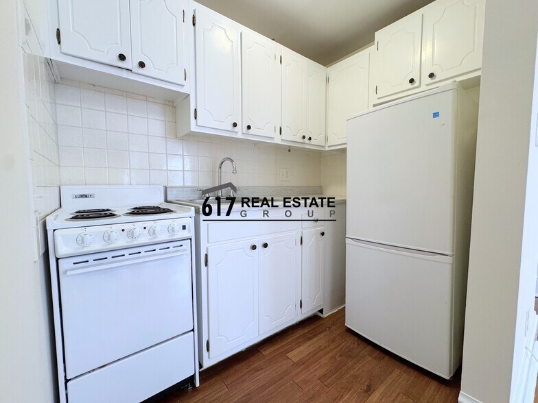 Building Photo - 1315 Commonwealth Ave