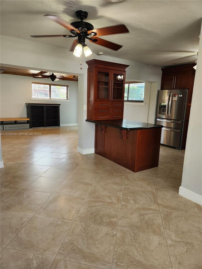 Building Photo - 10990 SW 57th St