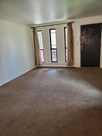 Building Photo - One Bedroom Apartment Available for Rent Near Old Town Longmont
