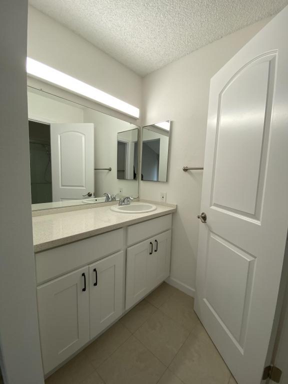 Building Photo - 181 N Richmont Dr