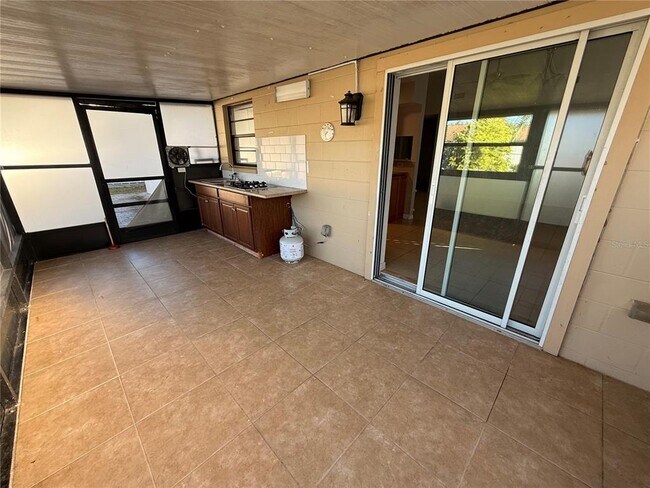 Building Photo - 10922 Tail Feather Ct