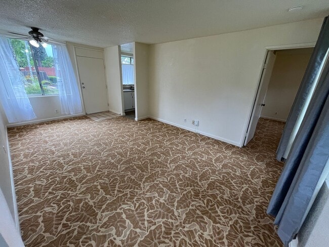Building Photo - Mililani Terrace - 1 bedroom, AC, Ground Floor end unit with 1 parking