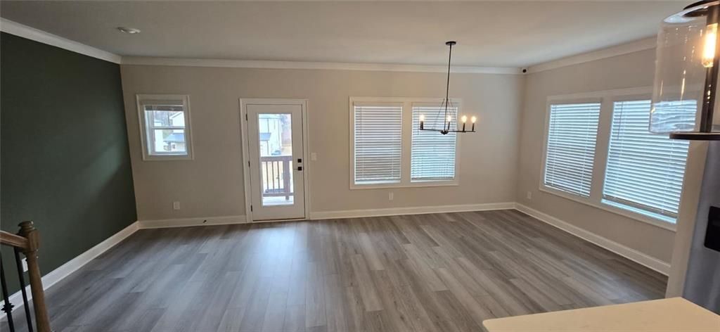 Building Photo - 400 Elise Wy