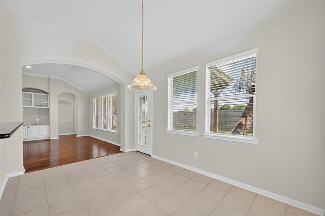 Building Photo - 3491 Cedar Prairie Dr