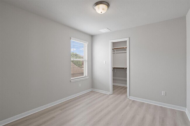 Building Photo - 1509 Everts St