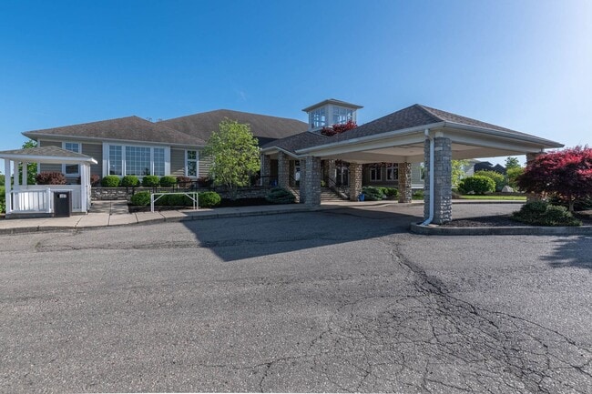 Building Photo - LIKE NeW Fisher Homes Condo Per Rent is $1849.00