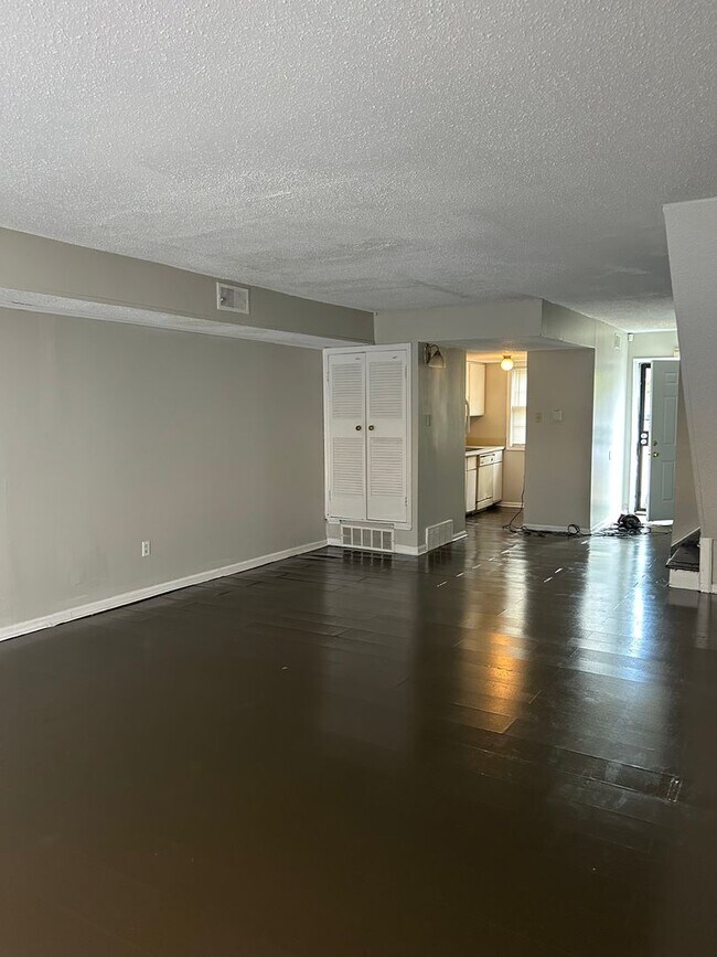 Building Photo - 3744 Cambridge Station Dr