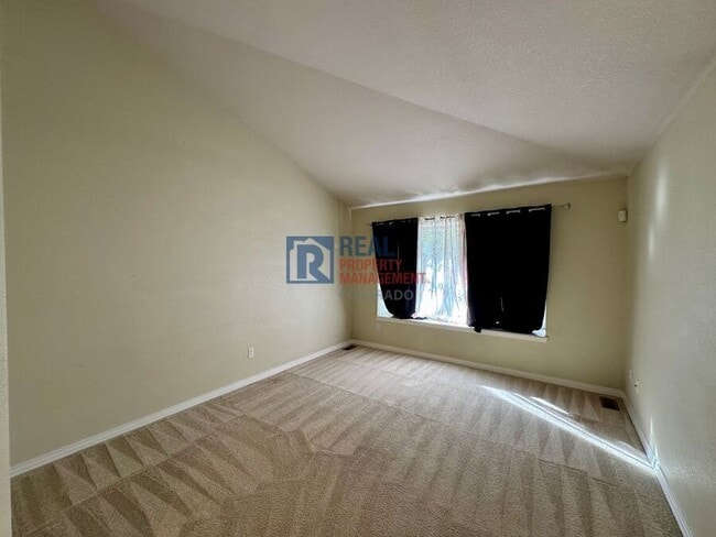Building Photo - 12419 E Iliff Pl