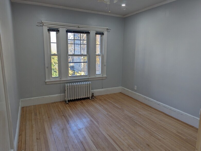 Building Photo - 107 Washington St