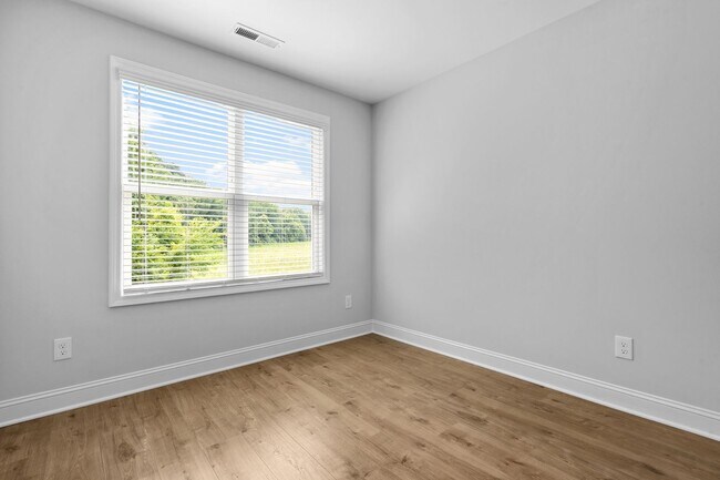 Building Photo - 320 W Saltgrass Ln