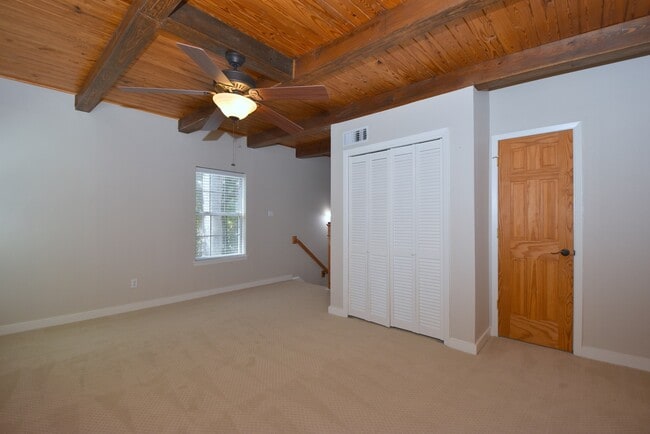 Building Photo - 4423 Wendell St