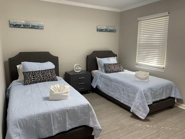 Building Photo - 400 William Hilton Pkwy