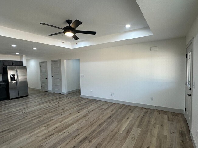Building Photo - NEW 5 Bed 3 Bath w/ Walk Out Basement Waynesville School District