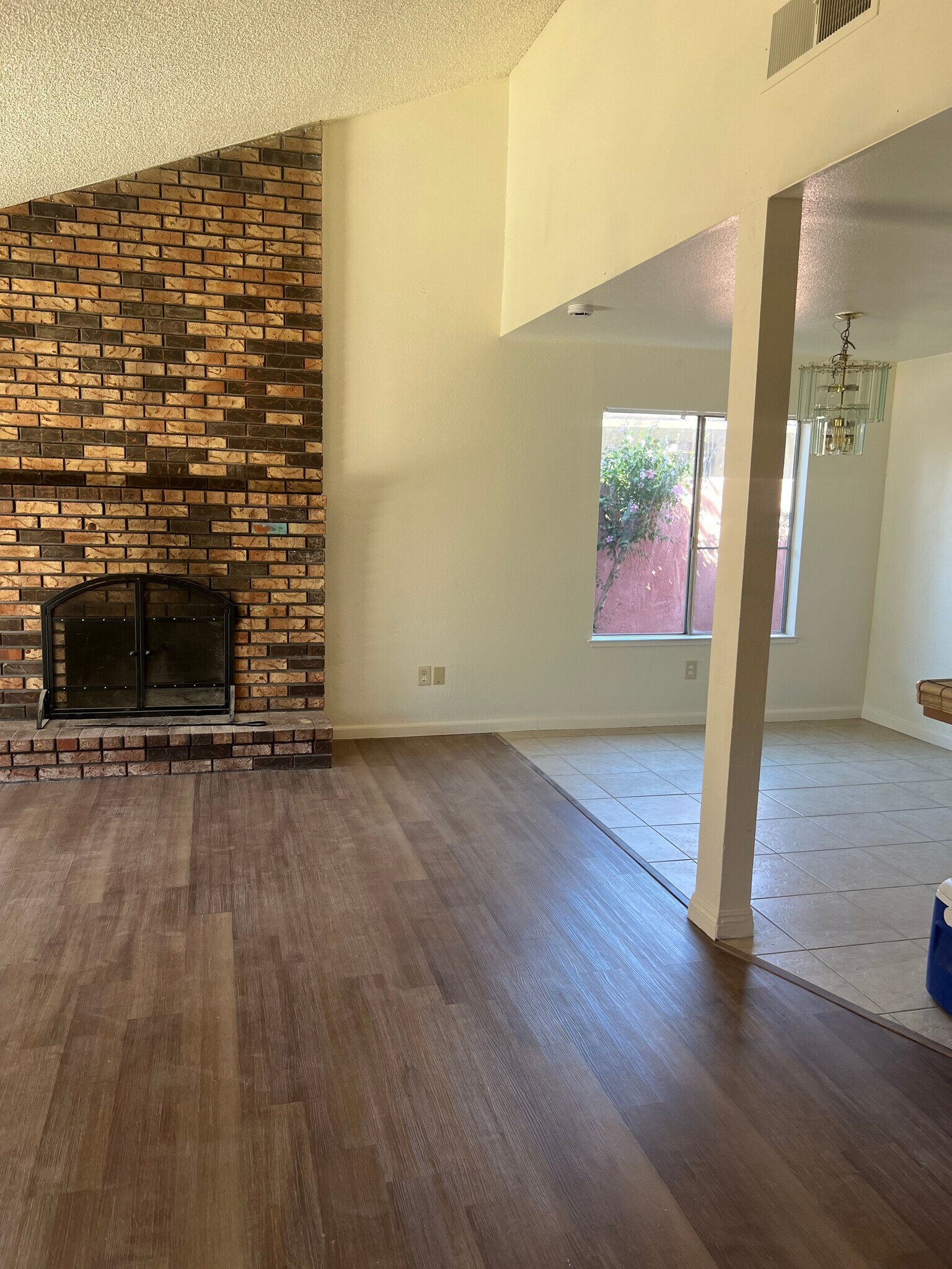 Building Photo - 217 Eula Dr