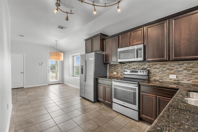 Building Photo - 825 Heritage Springs Trail