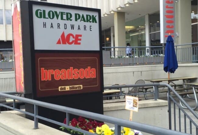 Building Photo - Glover Park Beauty with Parking