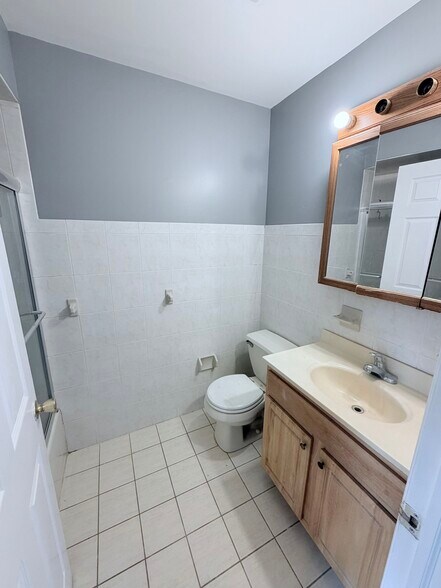 Building Photo - 181 Camden St