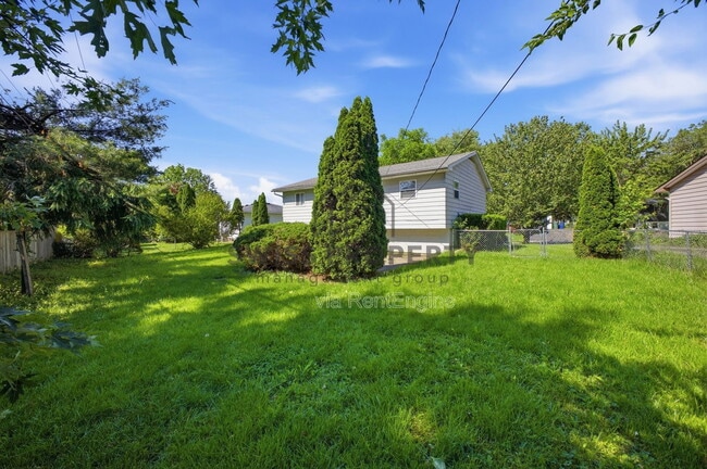 Building Photo - 6406 Dalewood Rd