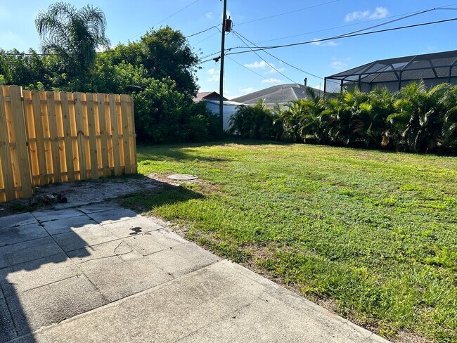 Building Photo - 11151 Pendleton Ave