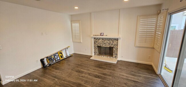Building Photo - NORTH MIRA MESA / SAN DIEGO - Nice Renovated 4 Bedroom / 2.5 Bath House.  AVAILABLE NOW!