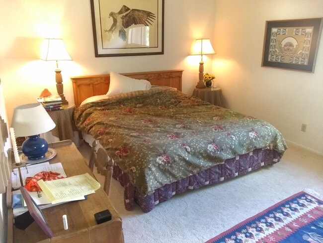 Building Photo - 7 month Lease -3bd/2.5ba Fully Furnished S...