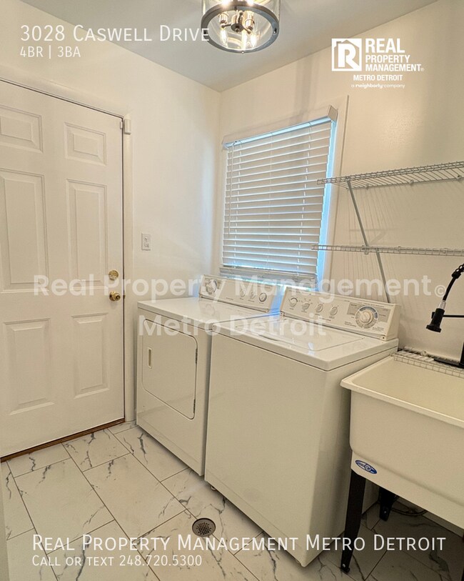 Building Photo - 3028 Caswell Dr