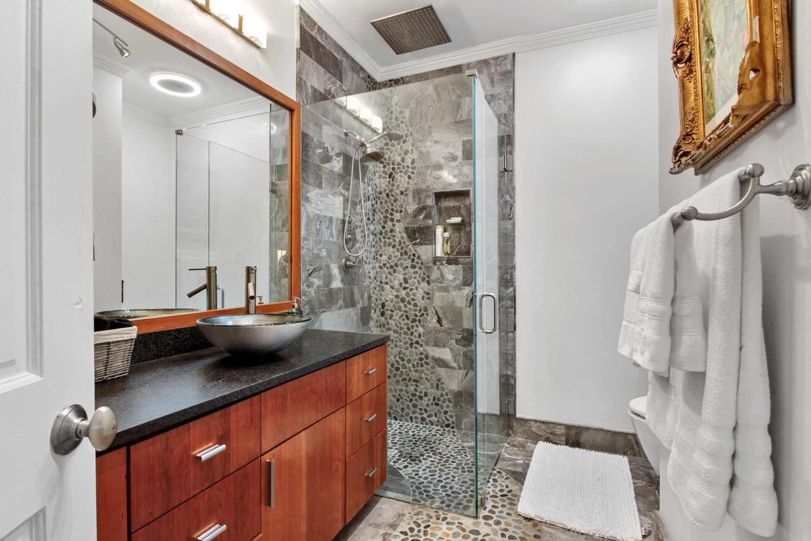 Building Photo - 102 W 36th St