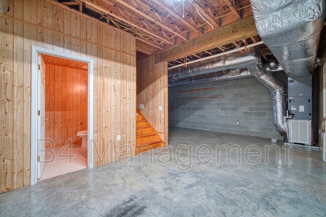 Building Photo - 336 Dancing Water Dr