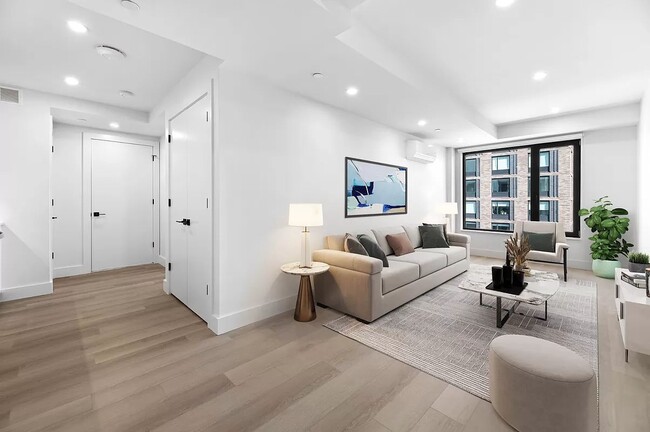 Primary Photo - 215 East 124th Street