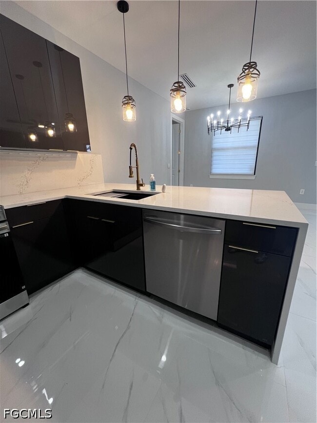 Building Photo - 3311 42nd St SW