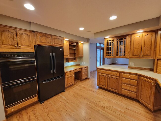 Building Photo - Upscale and Spacious Cedar Falls House for...