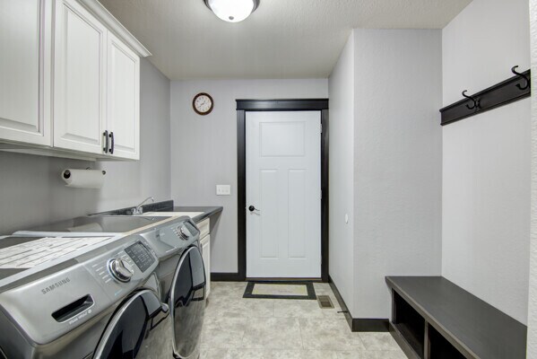 Building Photo - 4240 Clay St