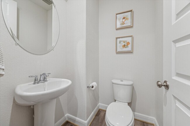 Building Photo - 9804 Rugged Oaks Dr