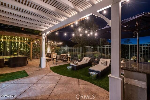 Building Photo - 525 Shadow Ln