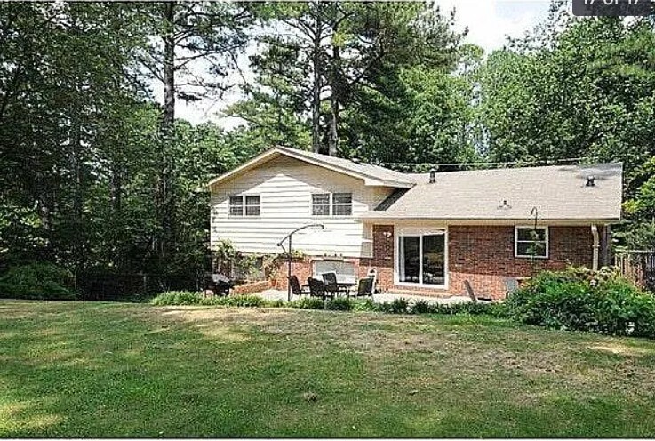 Building Photo - 2342 Cortez Way NE