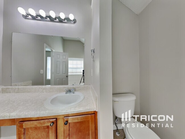 Building Photo - 508 Gonzaga Cir