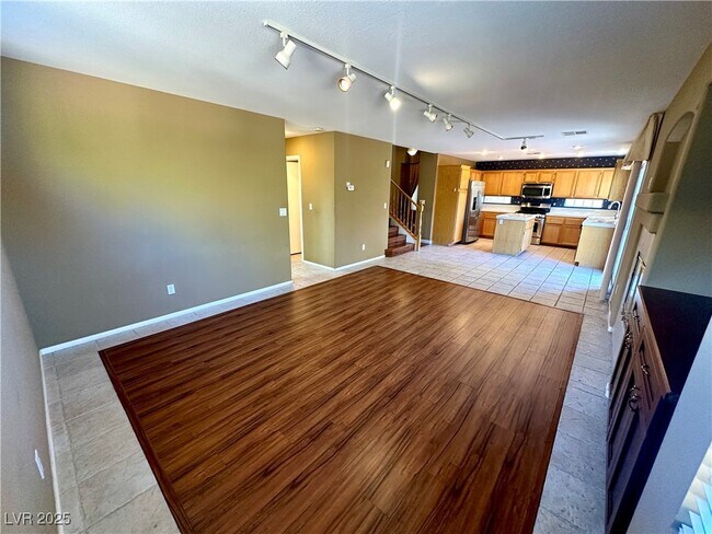 Building Photo - 2705 Sweet Willow Ln