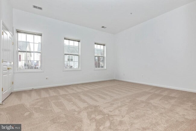 Building Photo - 3611 Sprigg St S